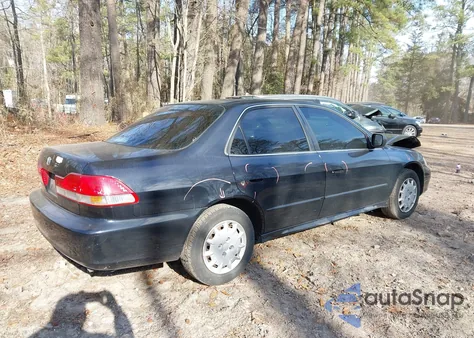 2002 Honda Accord 2.3 Lx from USA, damaged, VIN 1HGCG66582A128516